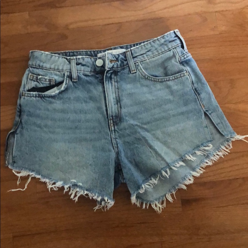 Zara basic denim blue jean shredded shorts US 04